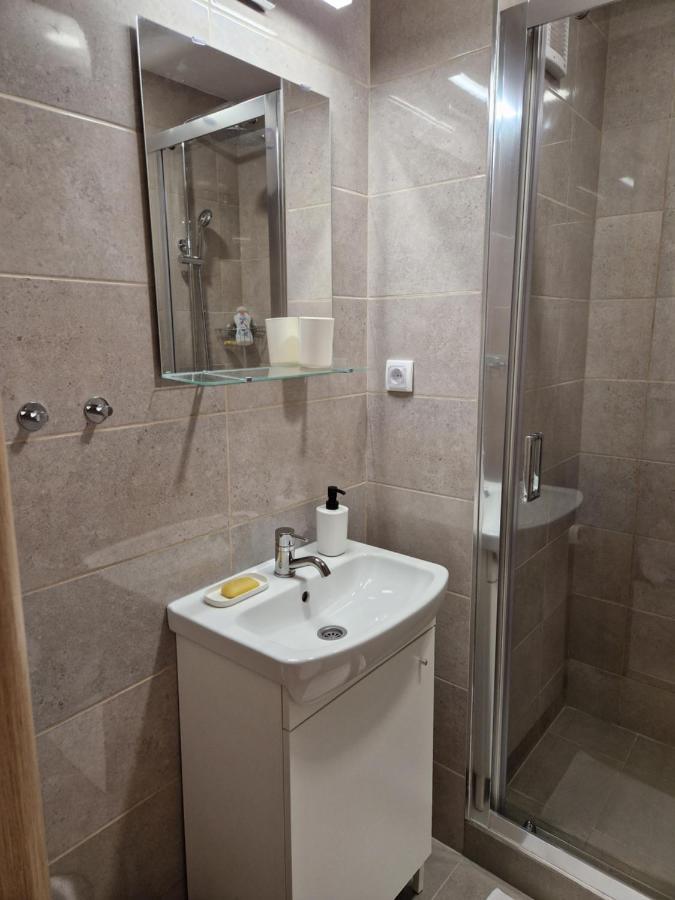 Sofia Apartment Sajmiste Екстериор снимка